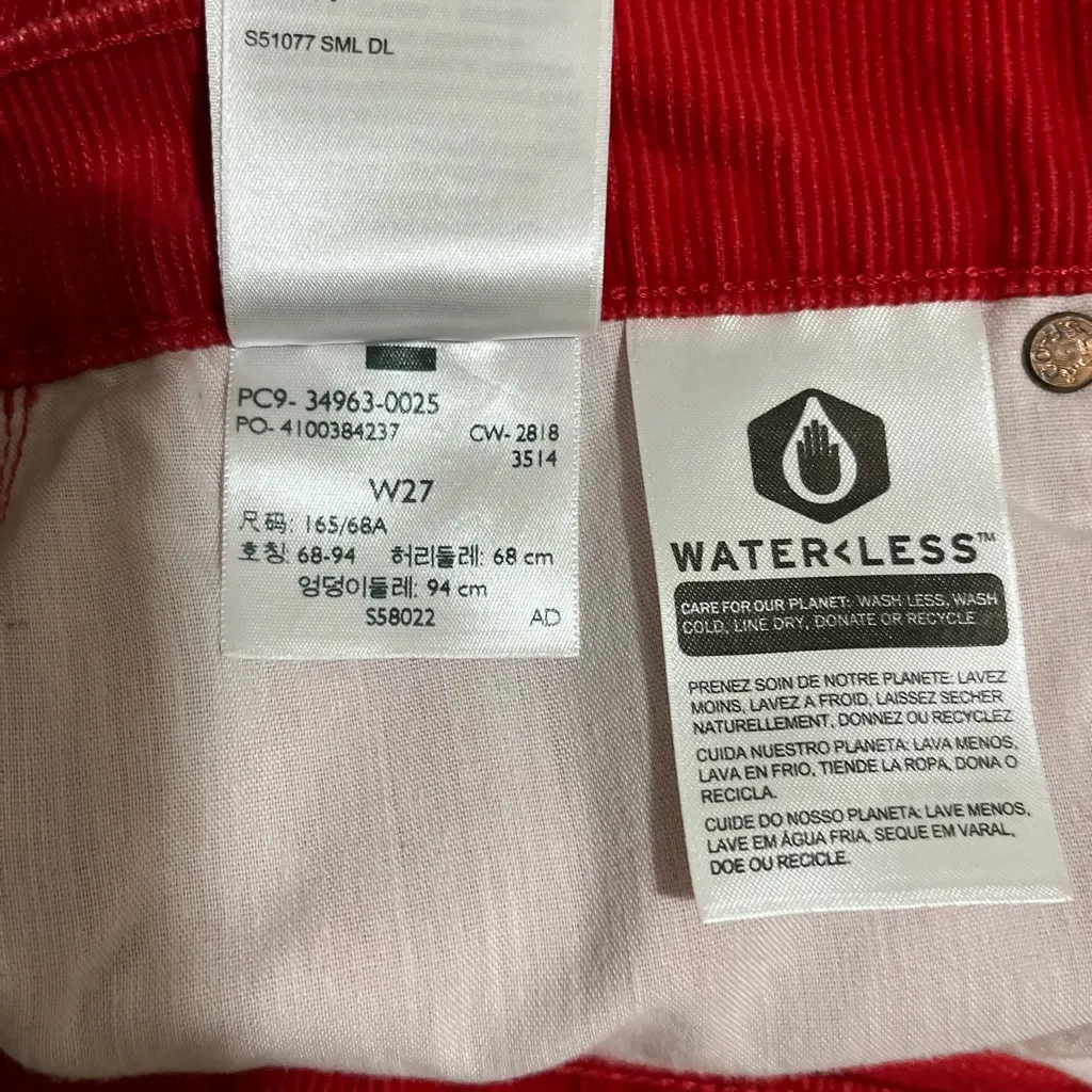 Levi's Vibrant Red Mini Skirt - Image 8