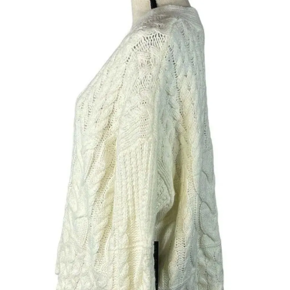 White Cable Knit Sweater Size XL - Image 5