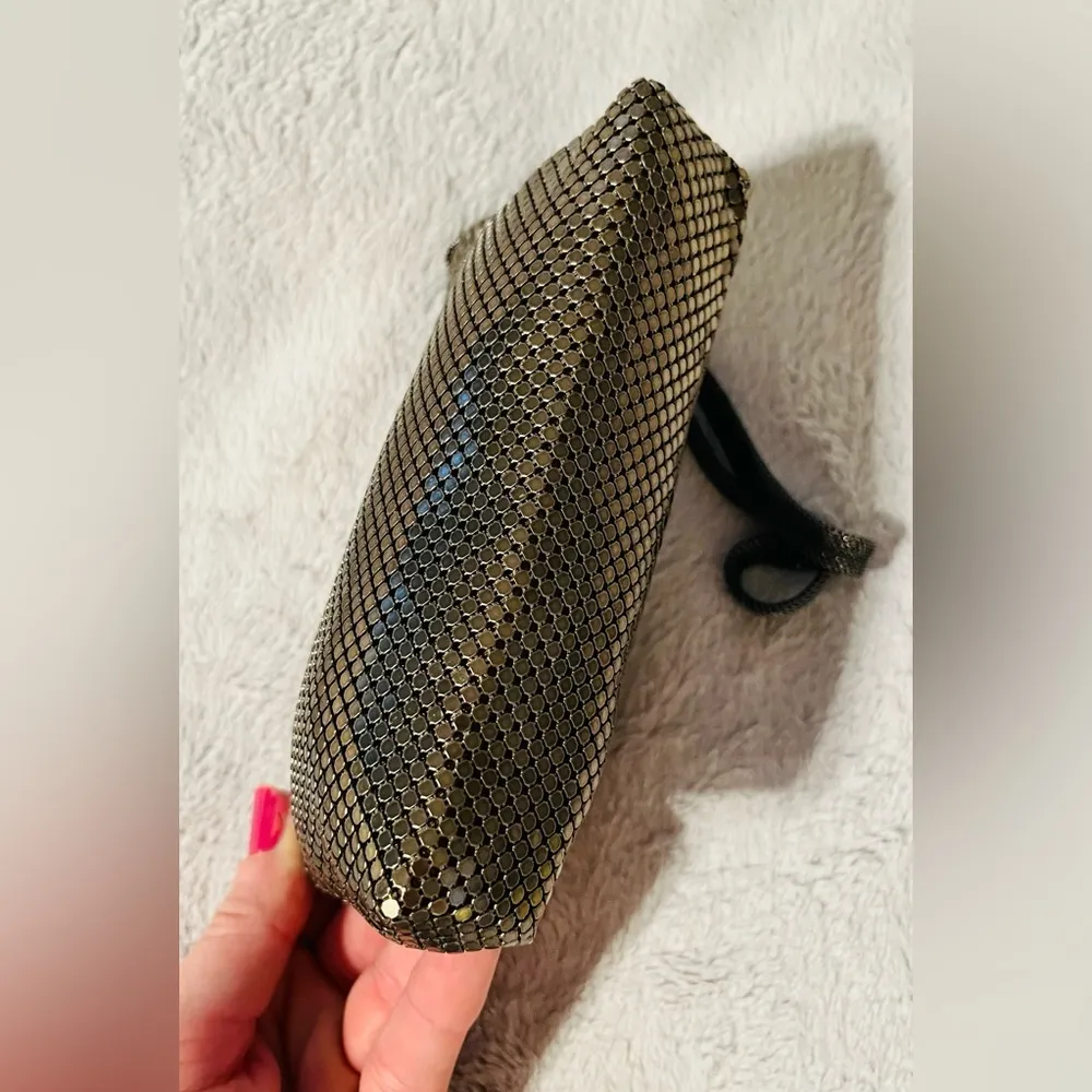 Whiting & Davis Gold Vintage Wristlet Case 😍 - Image 3