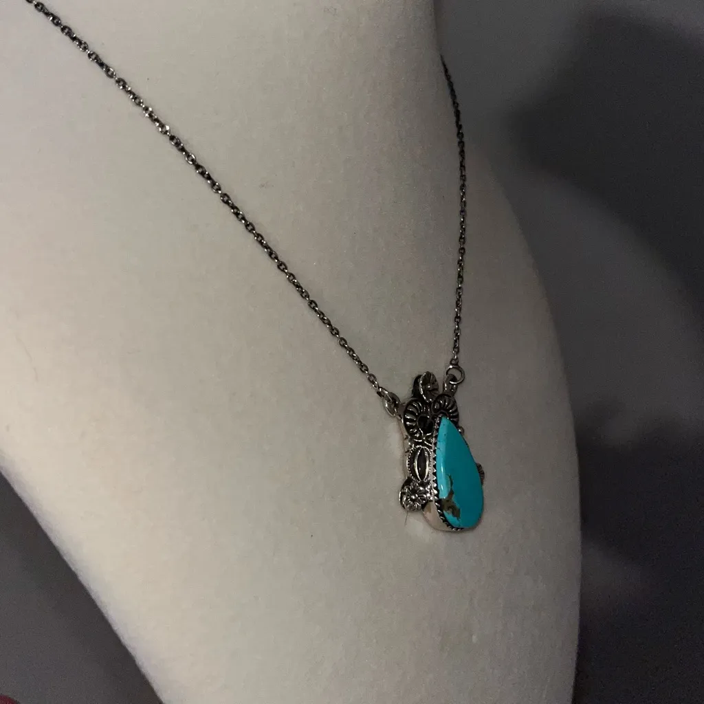 Turquoise Pendant Necklace Blue - Image 2