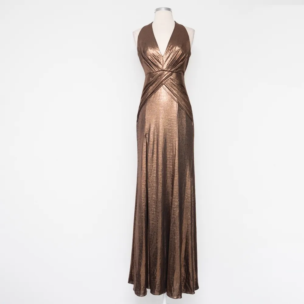Dress The Population. New! Metallic Long Sleeveless V-neck Criss Evening Gown. - Image 2