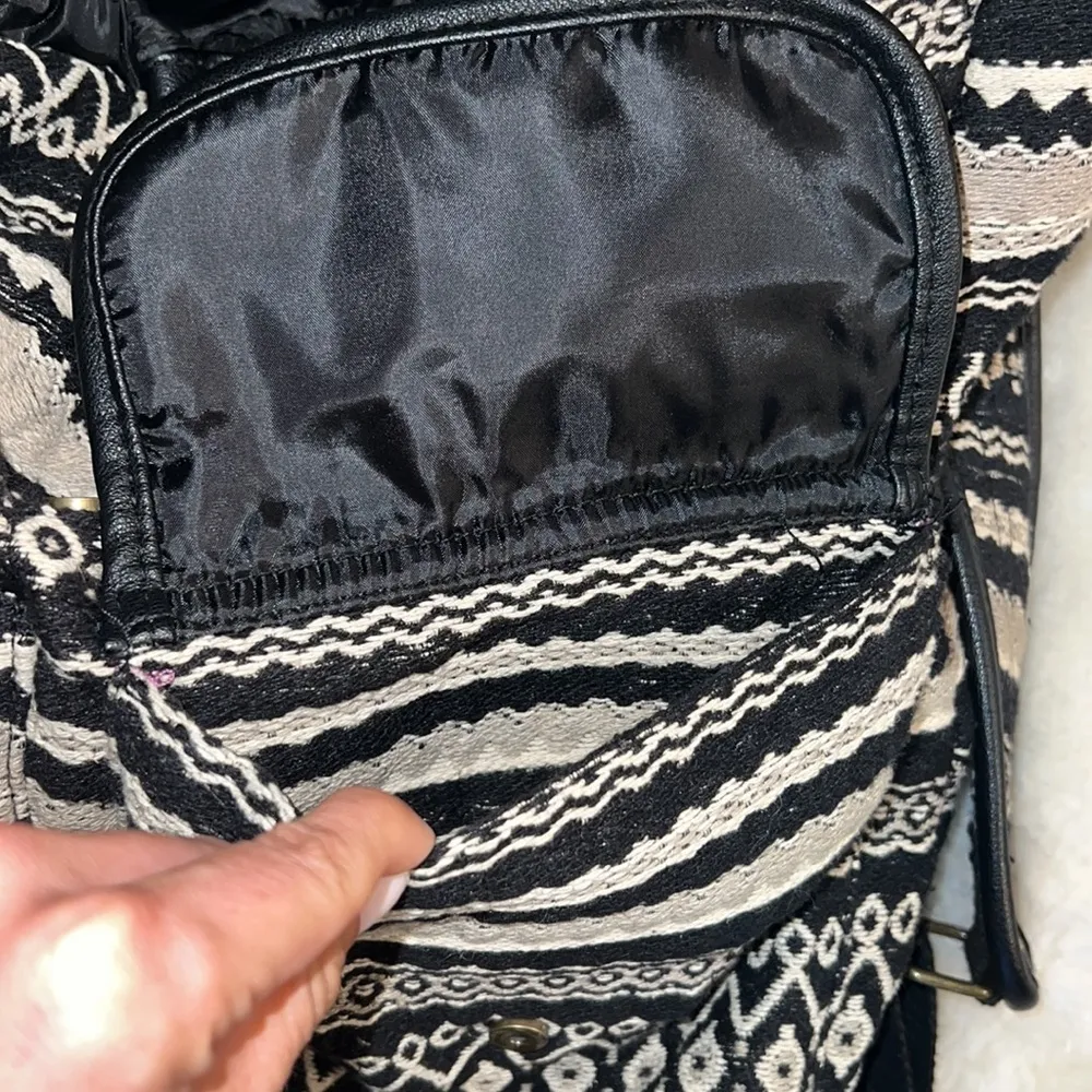 Nwot target backpack - Image 3