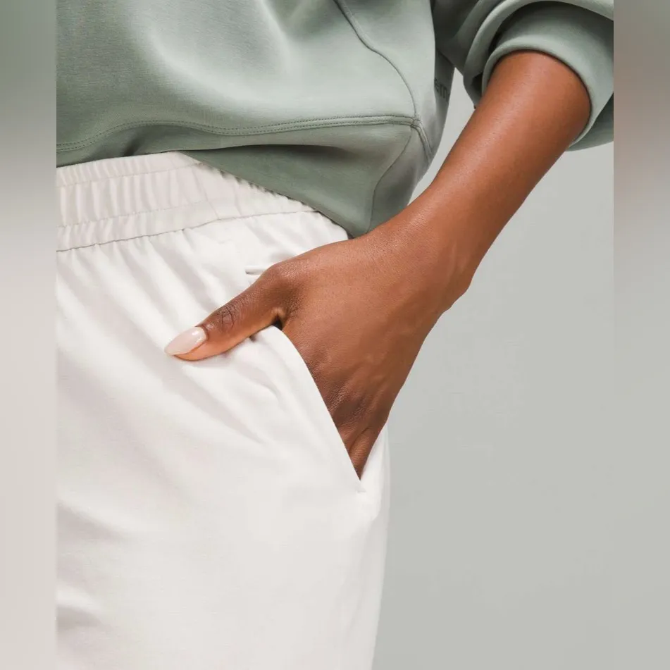 Lululemon  Soft Jersey Classic-Fit Mid-Rise Jogger *7/8 Length Heathered Bone - Image 5