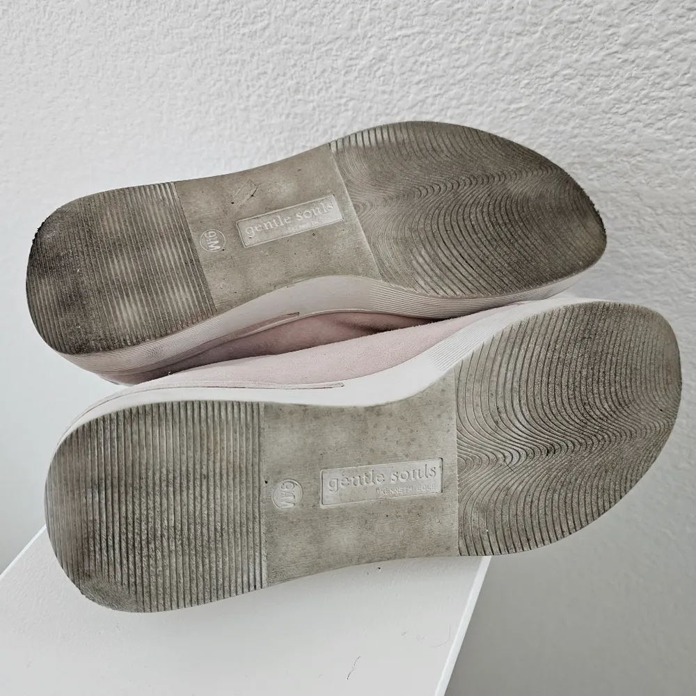 Gentle Souls Kenneth Cole Blush Pink Suede Sneakers Floral Pearl Size 9.5 - Image 9