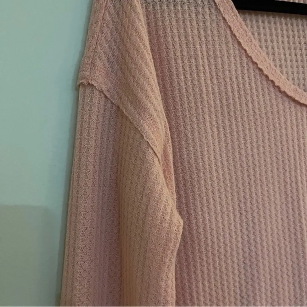 Vintage America Thermal Waffle Knit Top V - Image 11