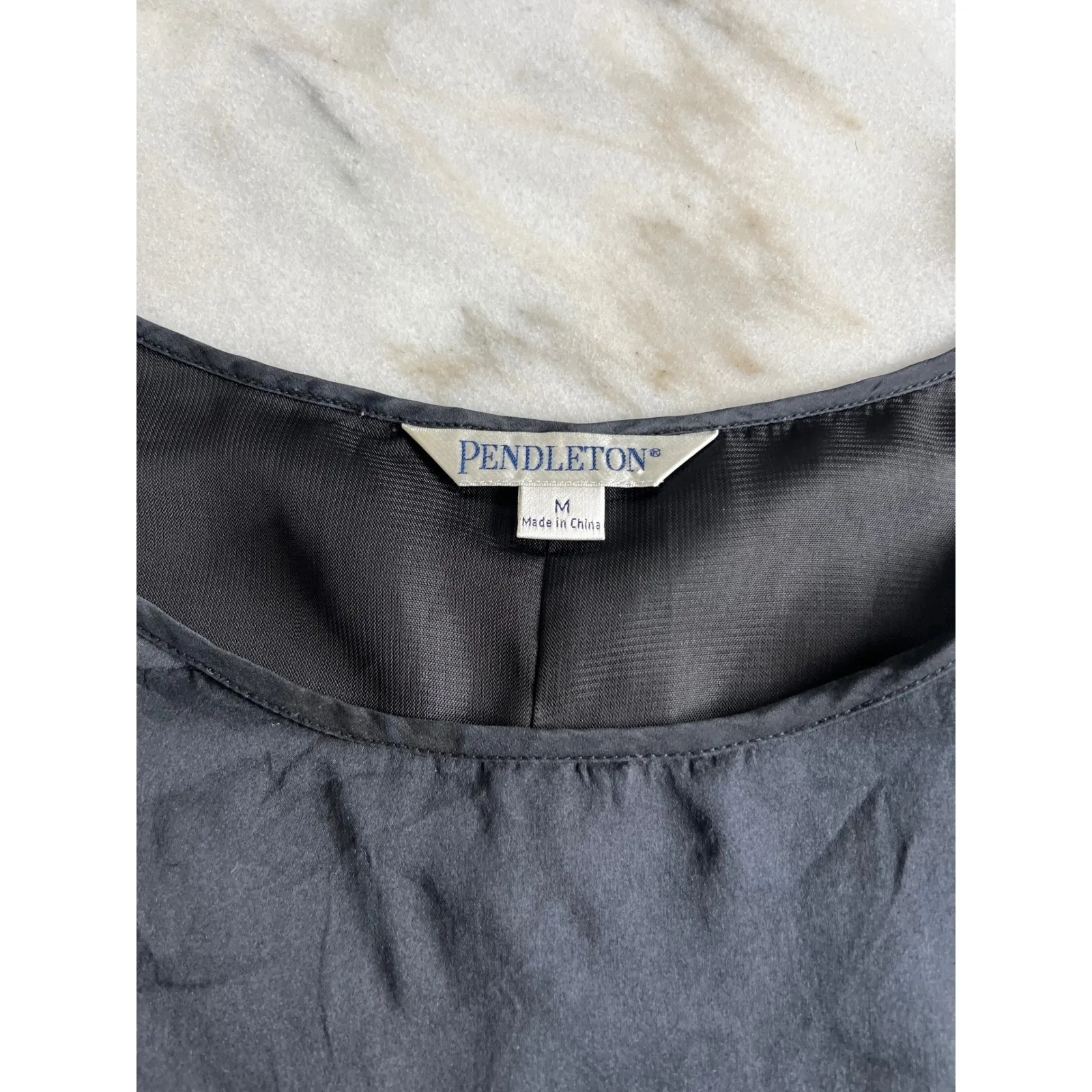 Pendleton Silk Tank Top Sleeveless Blouse Casual Black Top Size M - Image 2