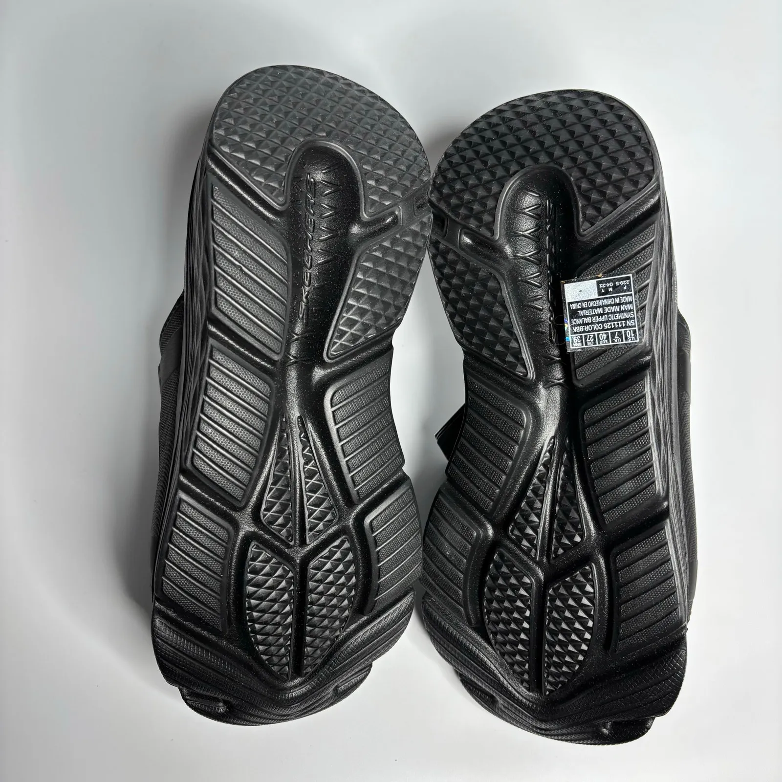 Skechers Women's Foamies: Max Cushioning Incite Platform Sandals in Black - Image 7