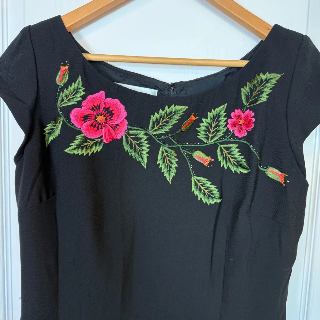 Maggy London Long Dress/Maxi Sz 12 
Black With Floral Embroidery - Image 5