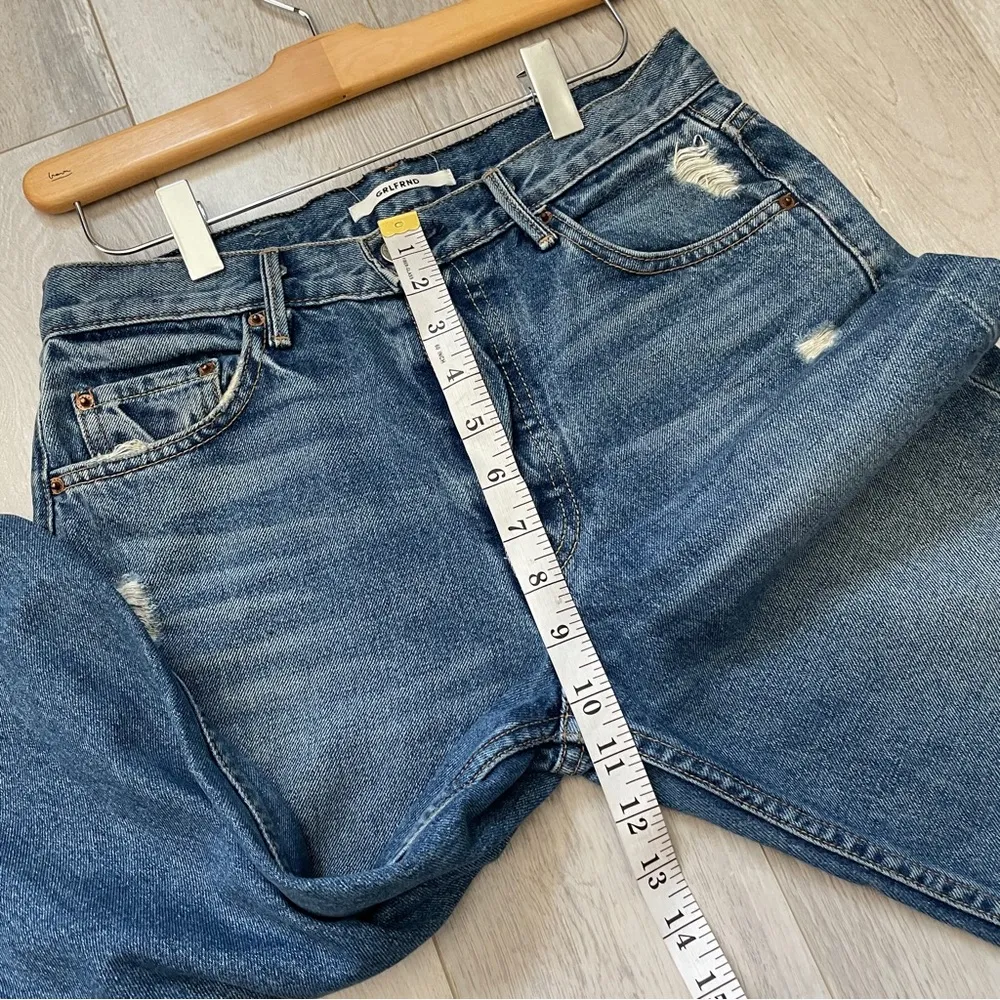GRLFRND Helena Jeans distressed straight leg womens Blue (size 26) close to you - Image 4
