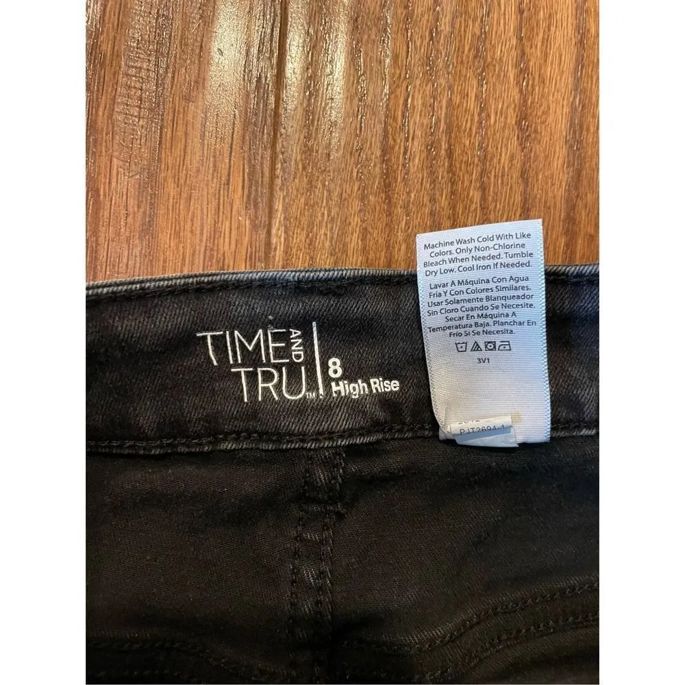 Time and tru black distressed Bermuda button fly shorts 8 Black - Image 7