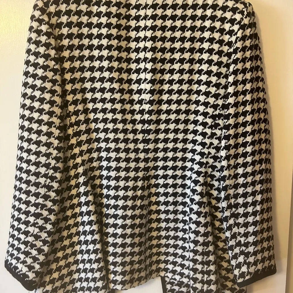 Vintage women’s E Style jacket. Size 14. Used in great condition. Black - Image 6