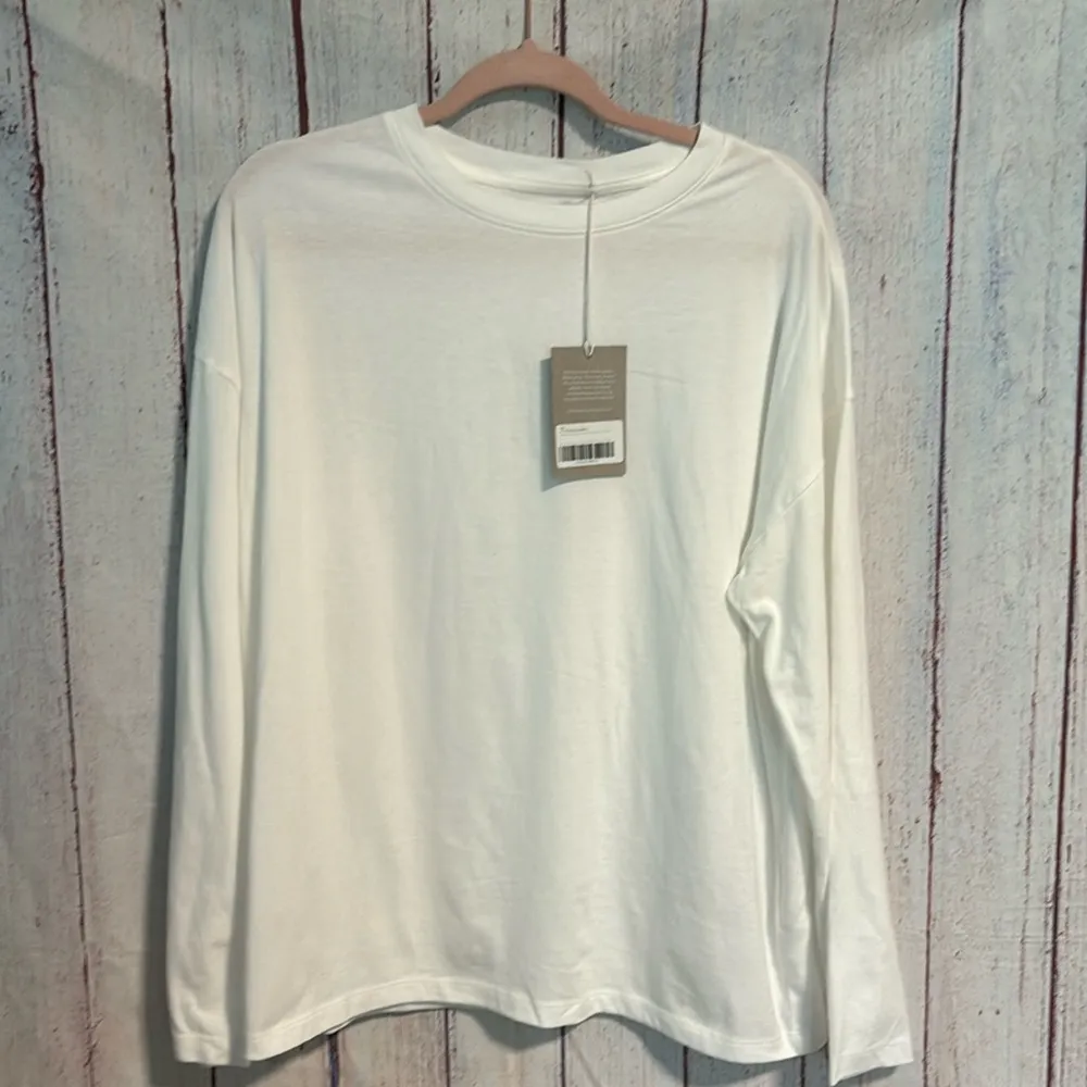 NWT Everlane The Air Long-Sleeve Tee - Image 4