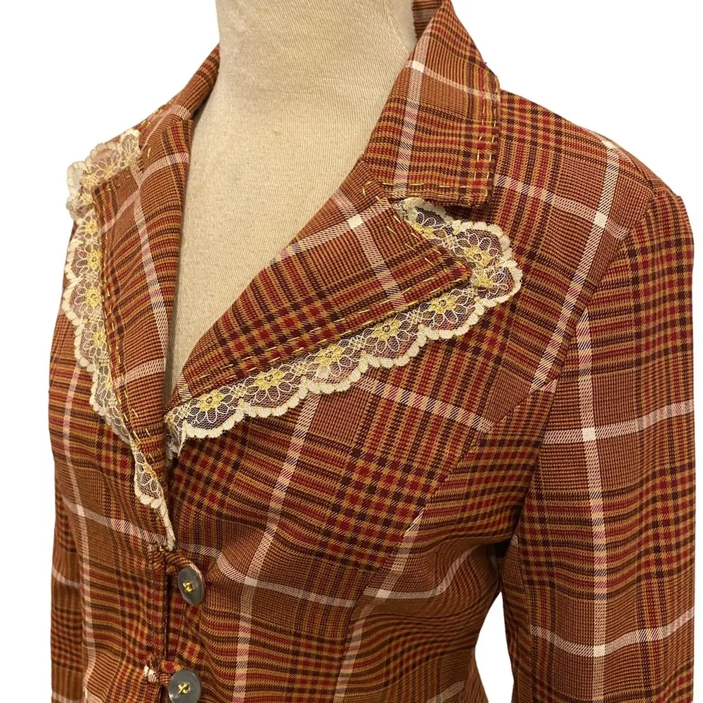 Y2K Plaid Blazer With Lace Trim Collar - Image 8