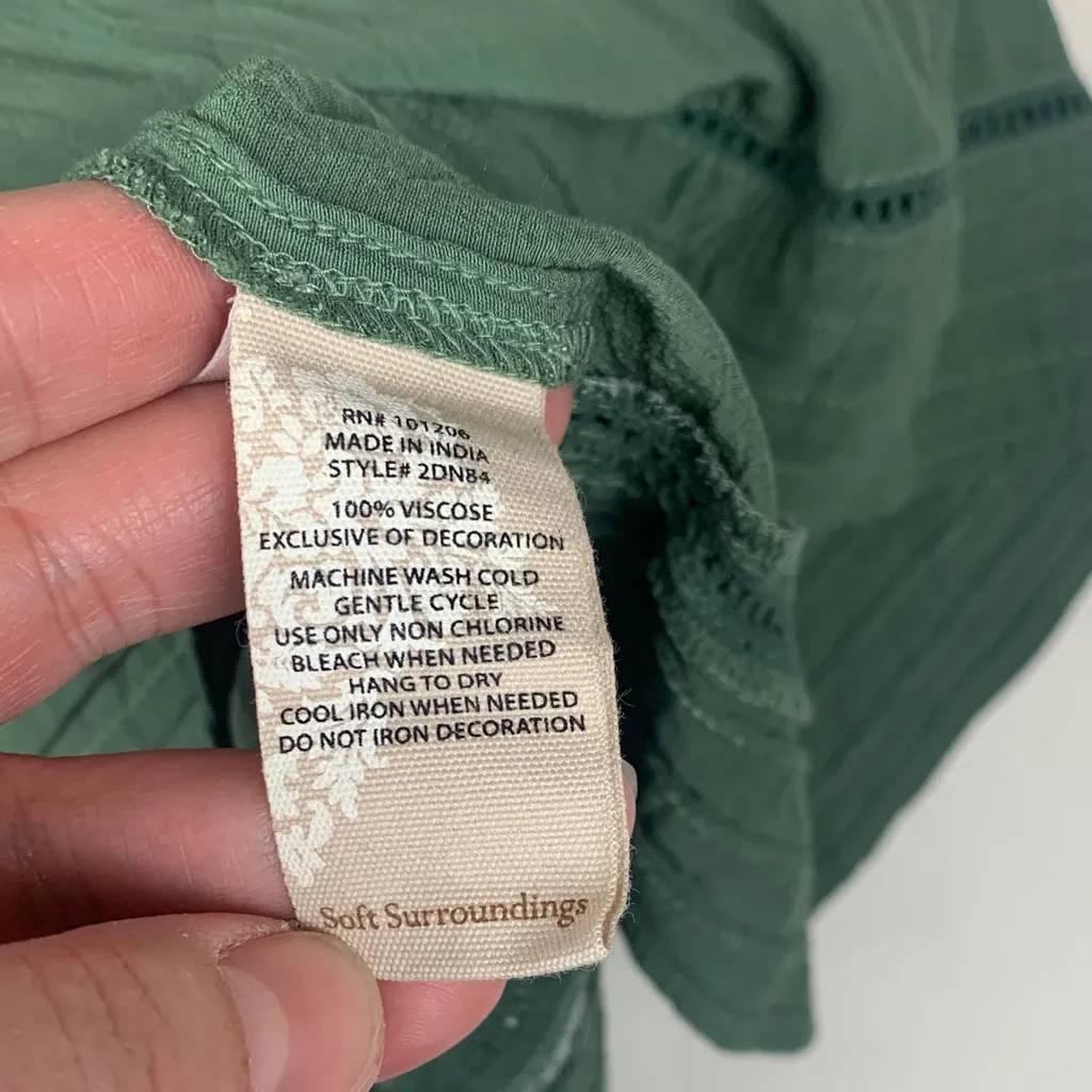 Soft Surroundings size medium floral embroidery Green Blouse 3/4 sleeve pink was - Image 10