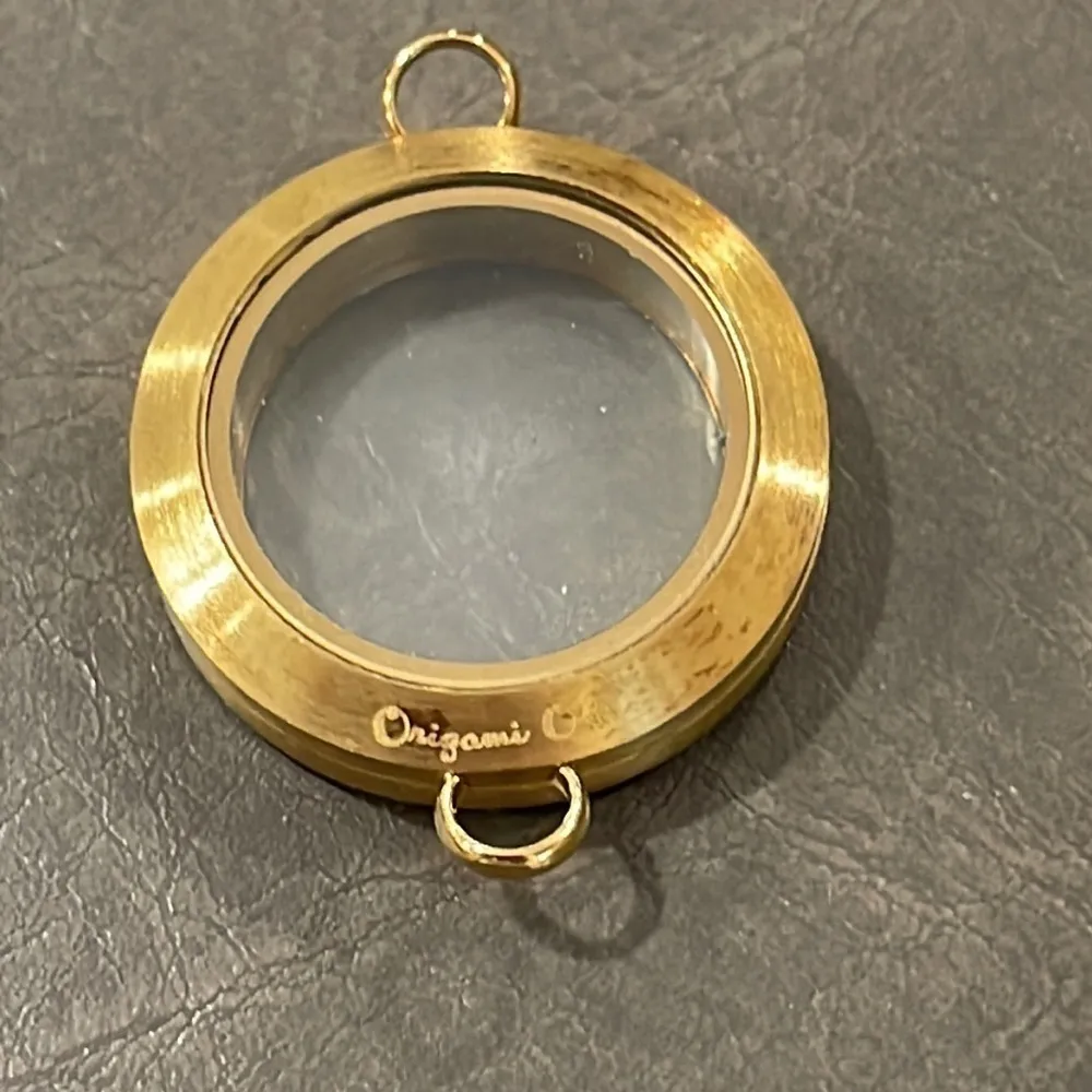 Oragami owl bracelet charm holder gold tone and rhinestones - Image 2