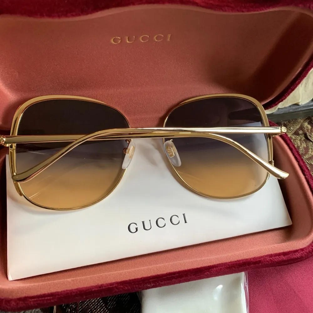 Authentic GUCCI 58 butterfly Gold Blue Crystals/metal sunglasses - Image 6