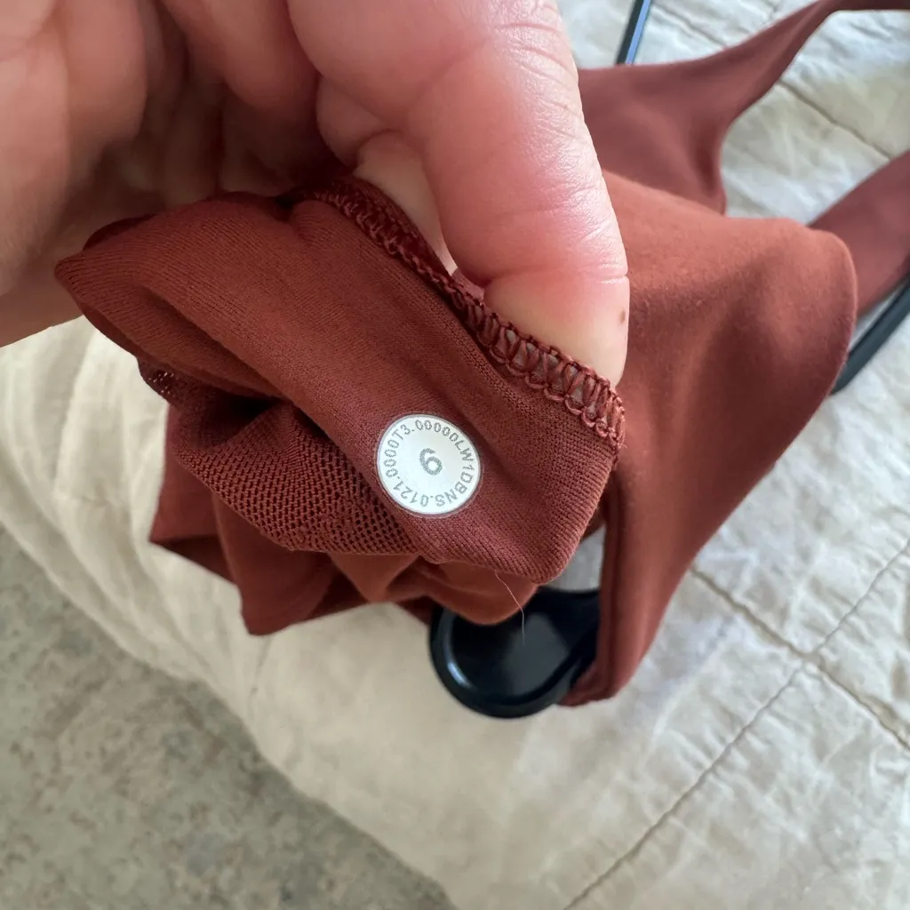 Lululemon Align tank - Image 4