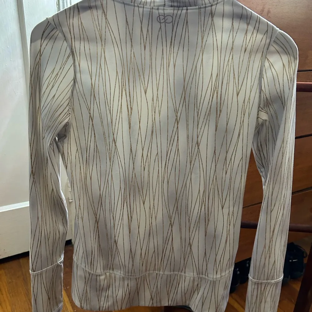 Calia by Carrie Underwood. Great condition. Size S White - Image 2