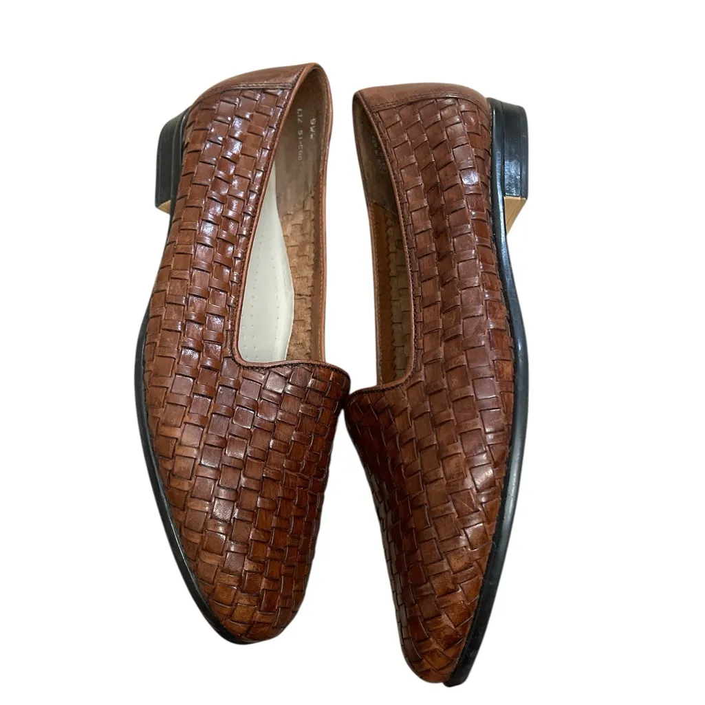 Trotters Chestnut Woven leather Slip - Image 2
