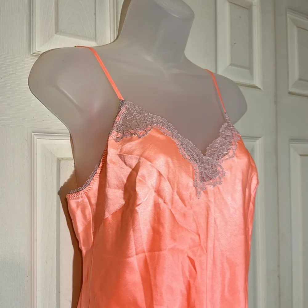 Victoria's Secret Peach Apricot Pink Lace Long Cami or Short Nightgown Medium - Image 5