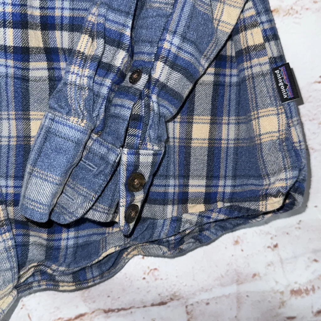 PATAGONIA ORGANIC COTTON MIDWEIGHT FJORD FLANNEL SHIRT Blue Tan  woman’s small S - Image 3