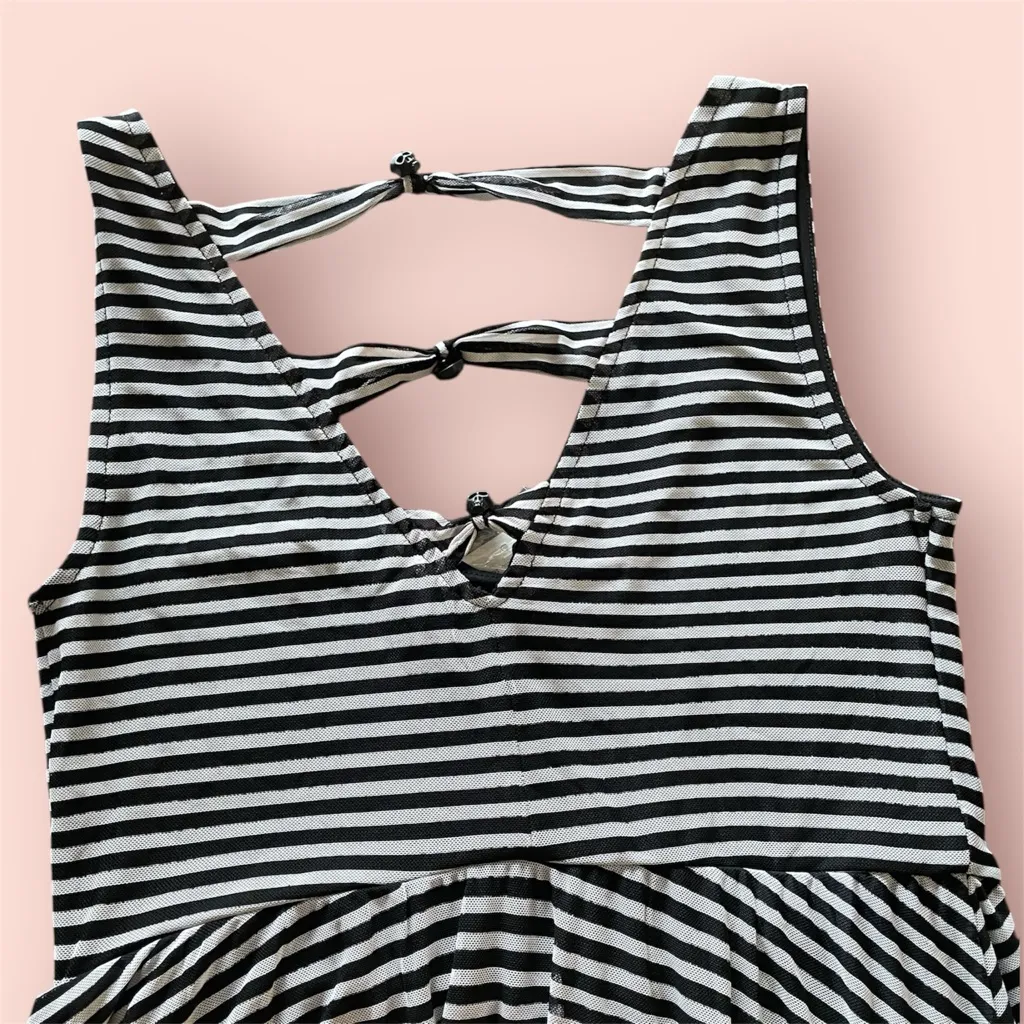 Hot Topic Black & White Mesh Sleeveless dress with skull details size Medium NWT - Image 2