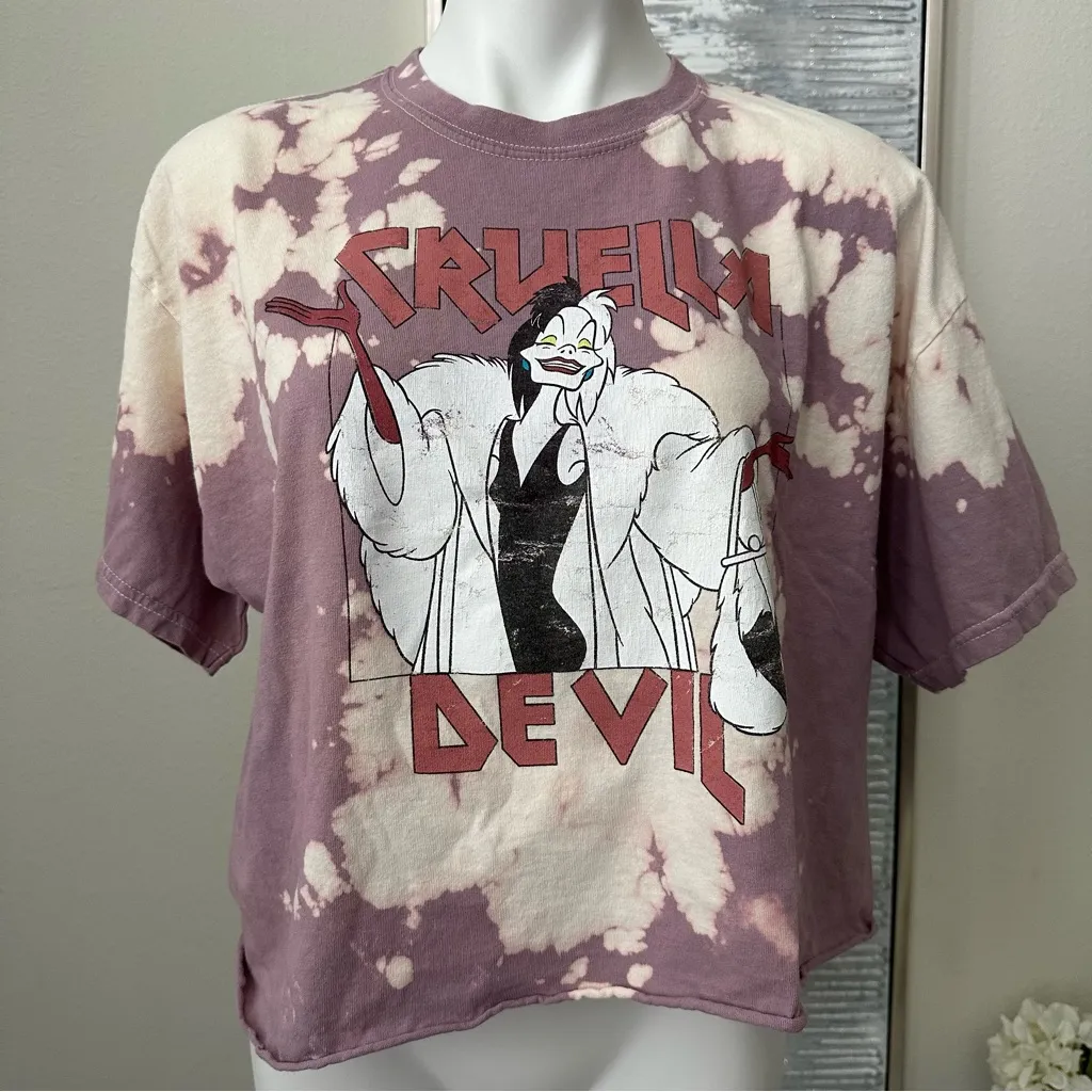 Disney Villains Cruella Devil Cropped Tee Size XL - Image 10