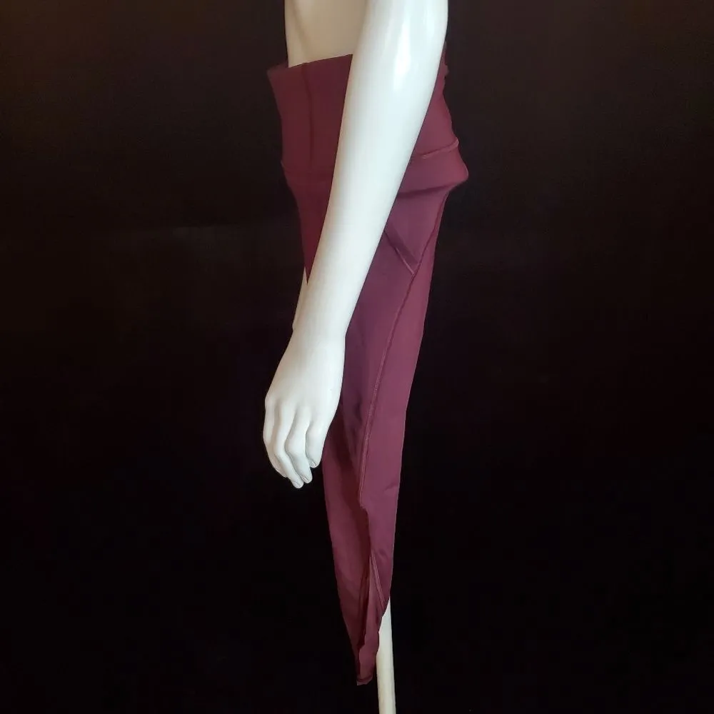 Athleta Antique Burgundy Lightning Capris (XS) - Image 7