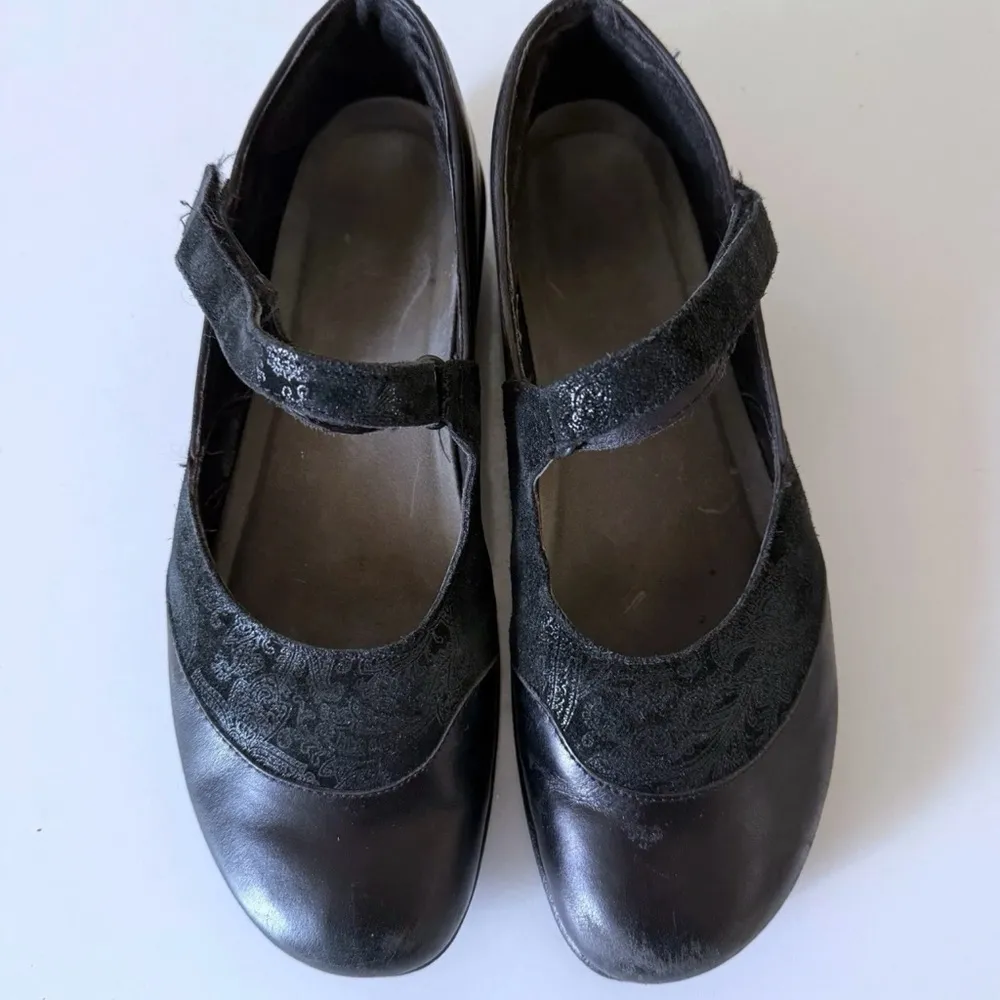 Naot Black Leather Nubuck Luga Mary Janes Flats Women's Shoes Size 41 10 - Image 4
