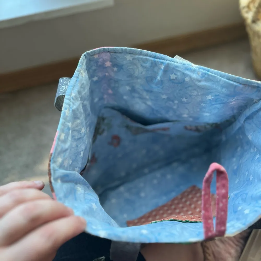 Handmade Quilted Patchwork Ocean Sealife Lobster Tote Purse With Shell Closure Red - Image 12