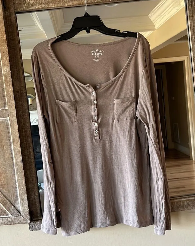 Old Navy Henley Tan Shirt Comfy Roll Tab Sleeve Cotton - Image 9