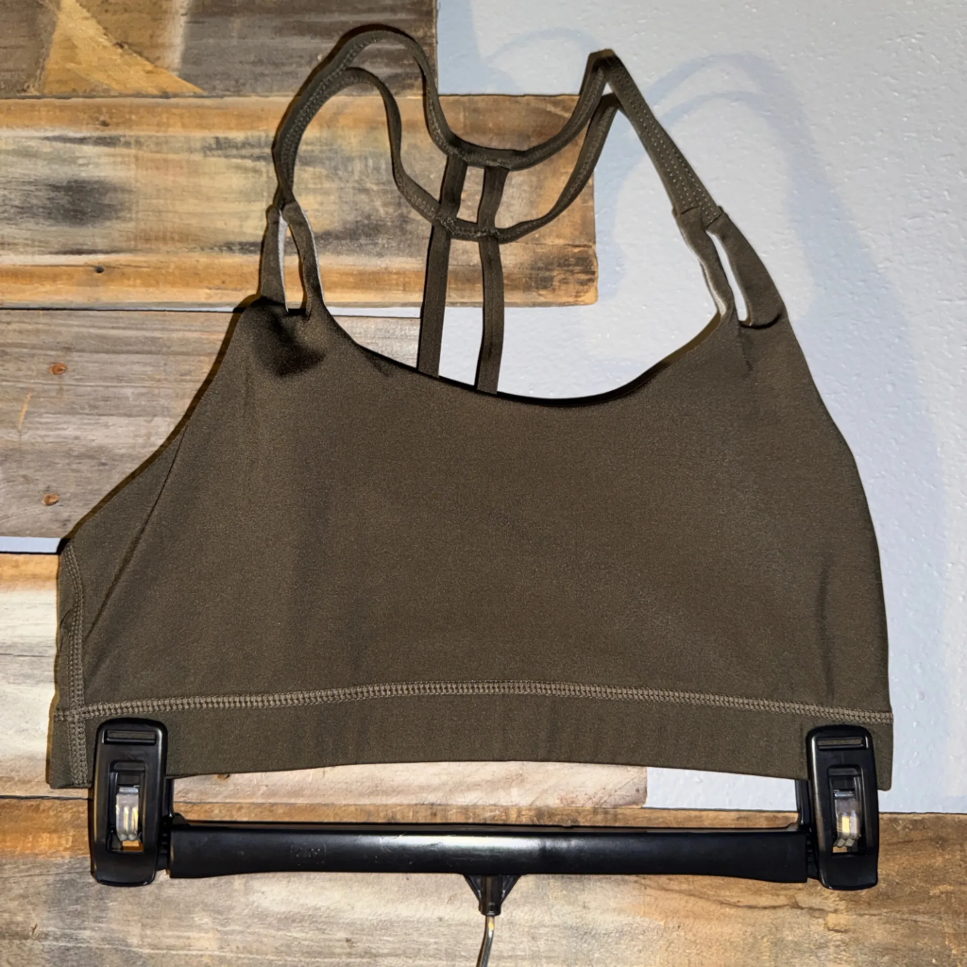 Queenieke double strap sports bra sizes m - Image 3