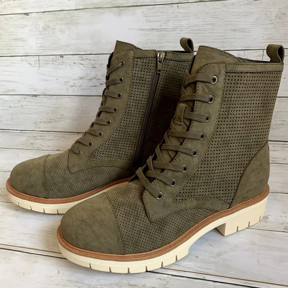 NWT MIA Women's Havenn Lace-Up Chunky Sole Booties in Olive Green - Image 4