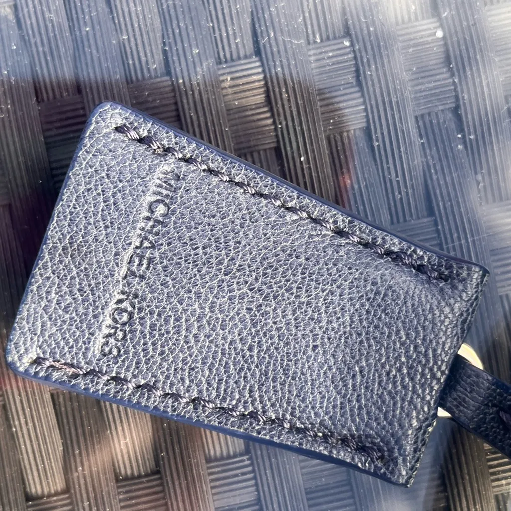 Michael Kors Navy Leather Shoulder Bag with Gold Chain - Image 10