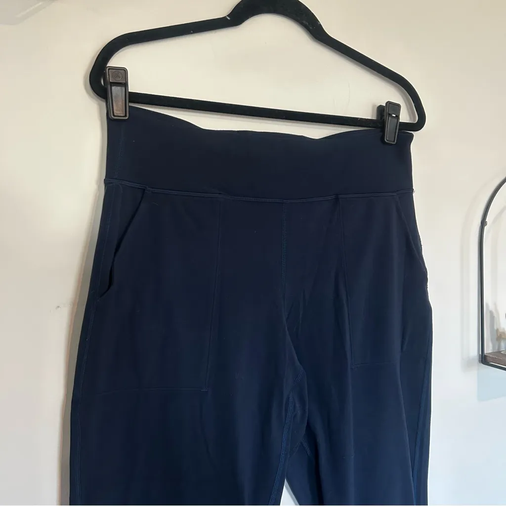 Lululemon Navy Align Jogger Crop Leggings Size 12 - Image 3