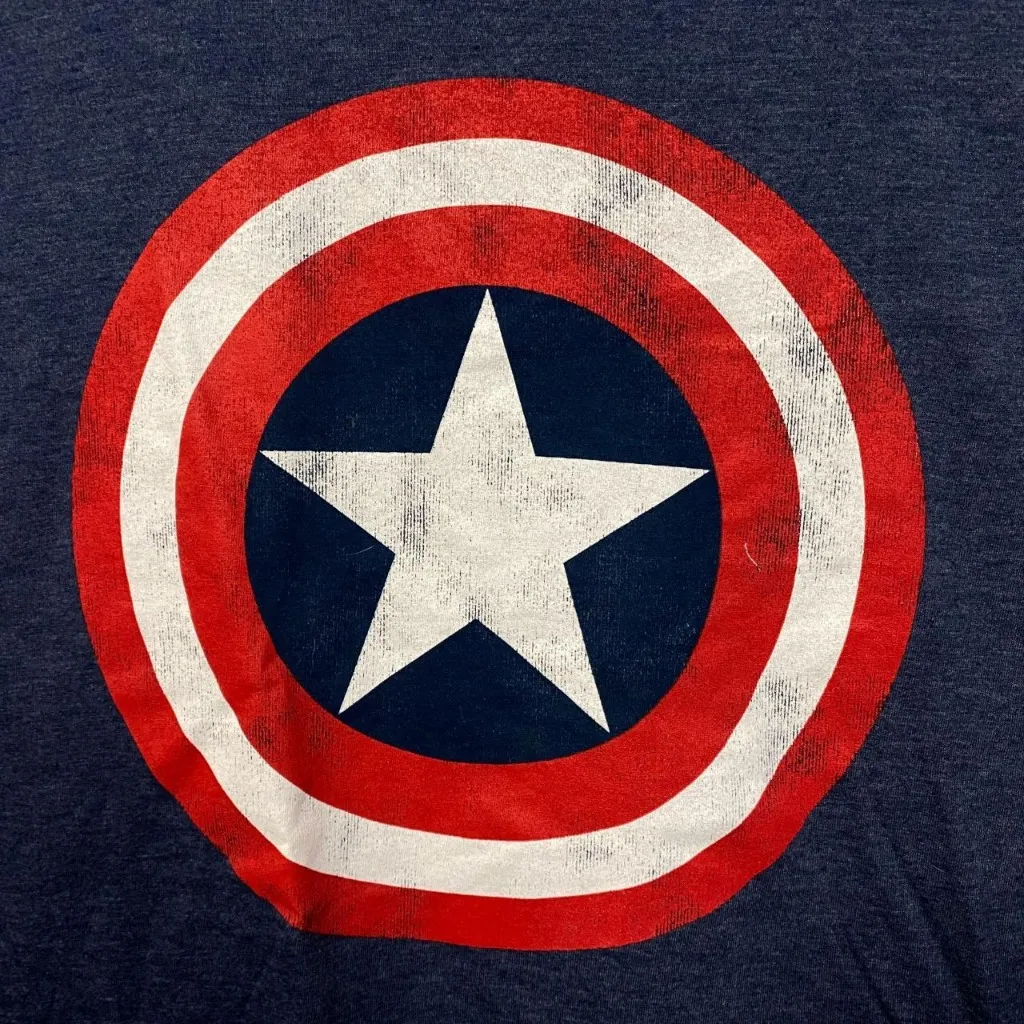 Captain American Shield Marvel Cinematic Universe Tee L  - Image 2