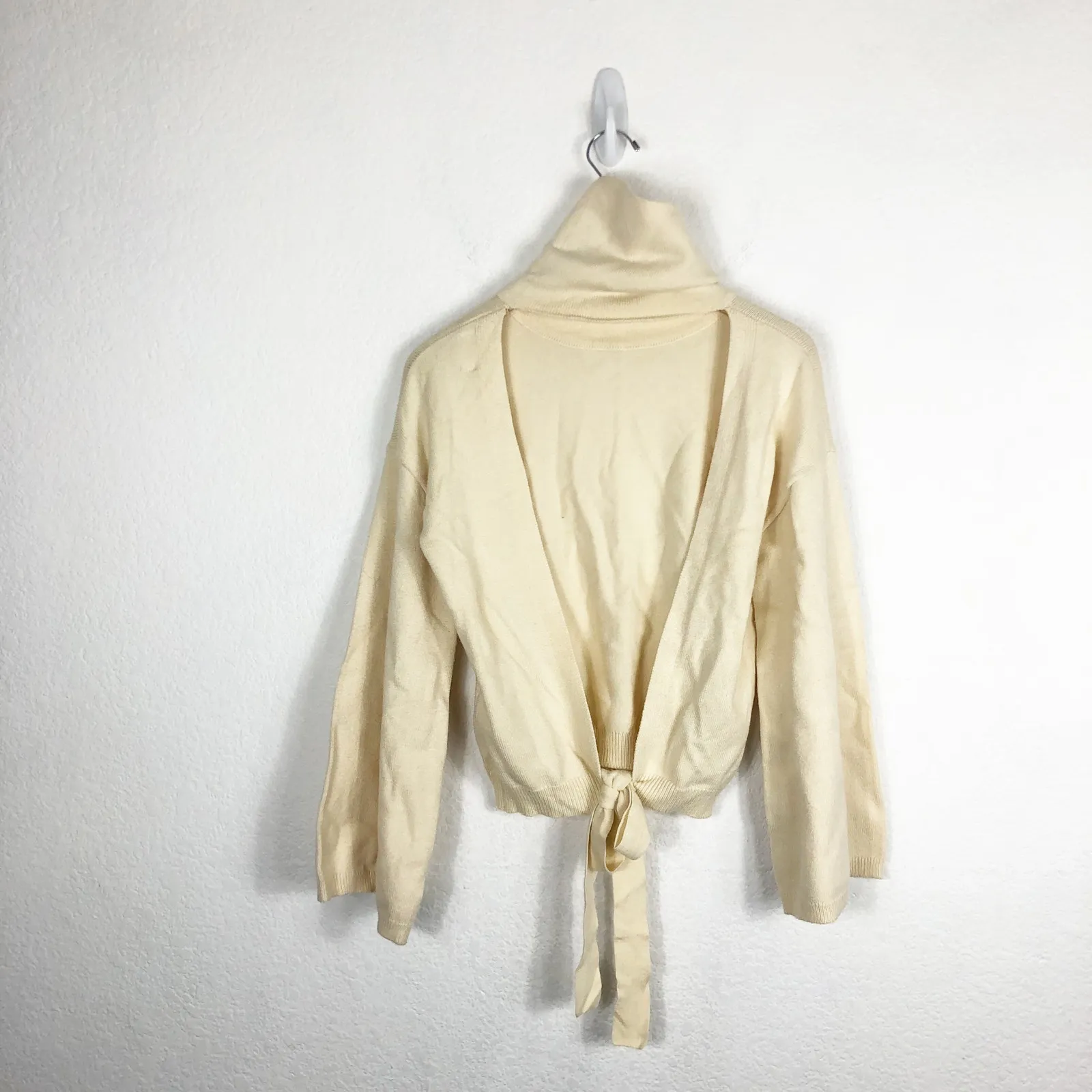 LPA Revolve Cybil Sweater in Cream Size XL Open Back Bell Sleeve Knit Turtleneck - Image 13