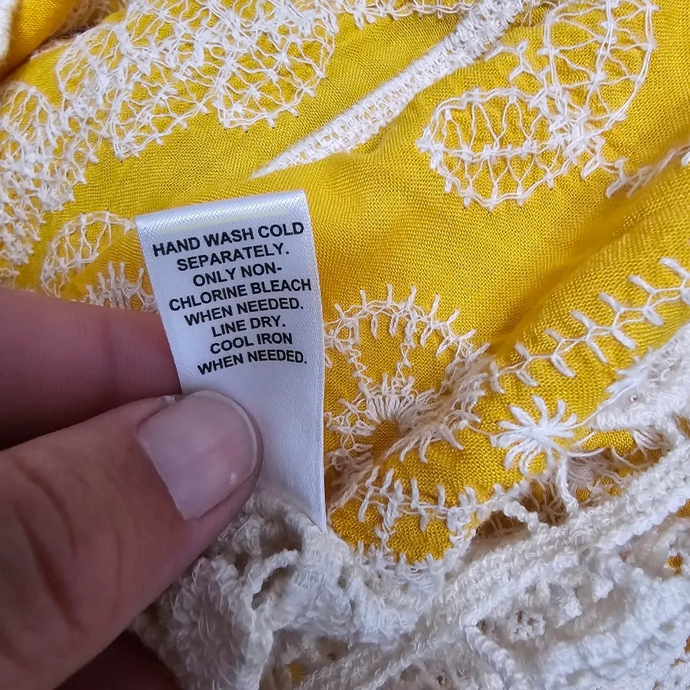 Cato Sunflower Yellow Embroidered Crochet Trim Tunic Size Large - Image 7