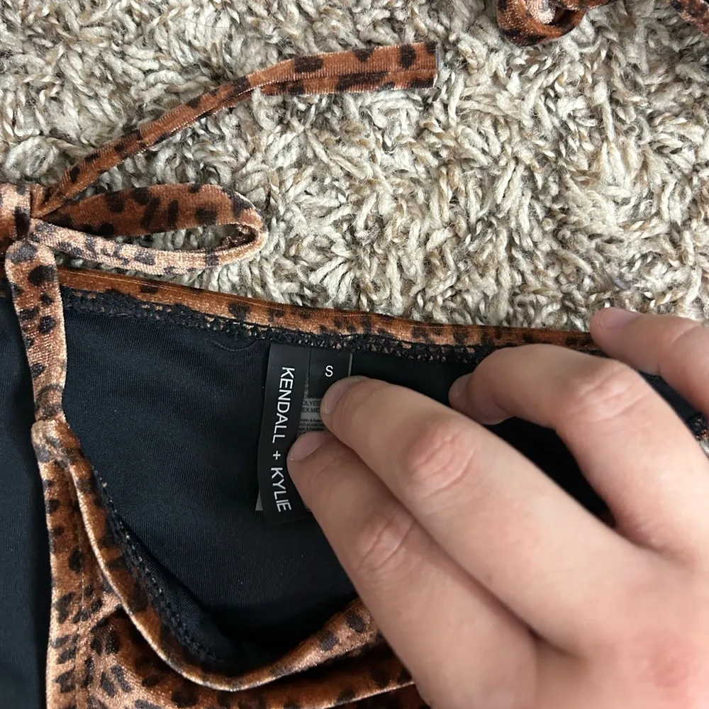 Kendall and Kylie 2 Piece String Tie Bikini Set Velvet Leopard Sz S - Image 3