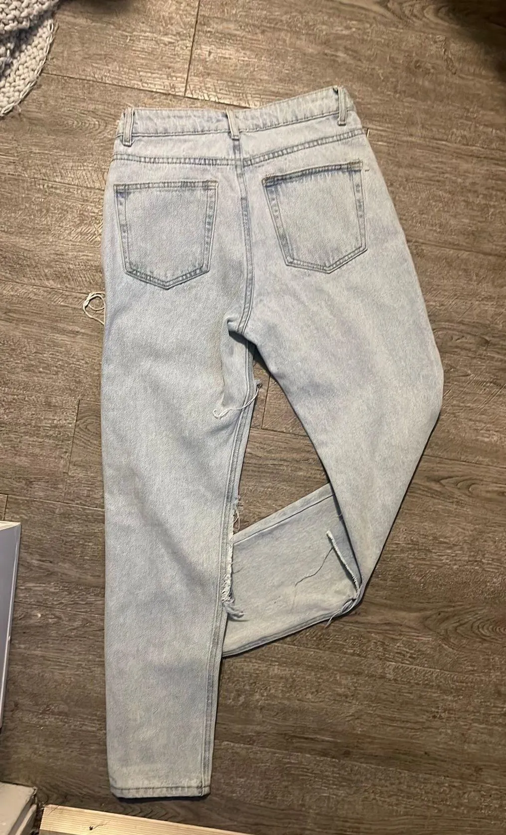 Ripped Jeans - Image 3