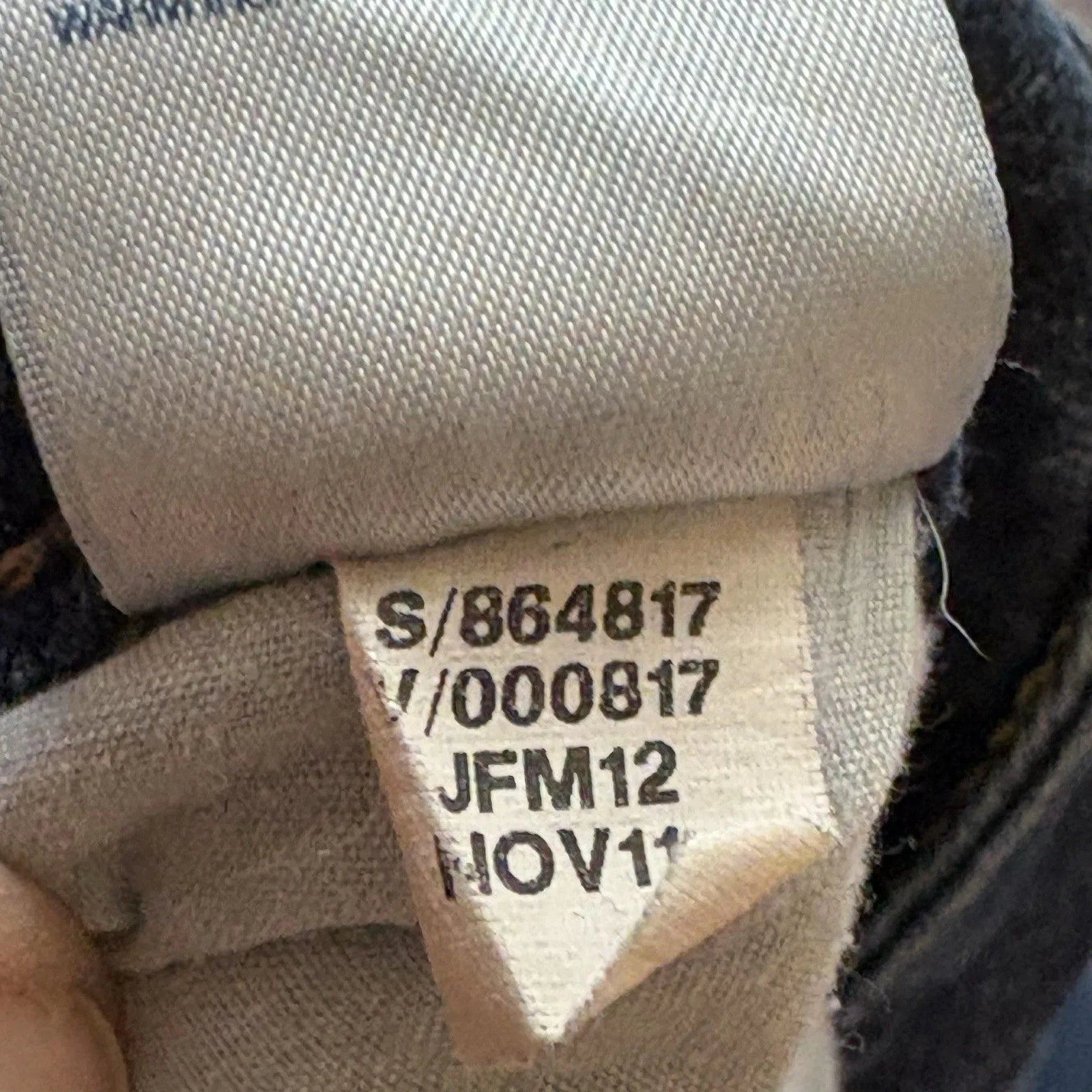 Old Navy Women’s Hello Kitty Flare Jeans Size 18 - Image 4