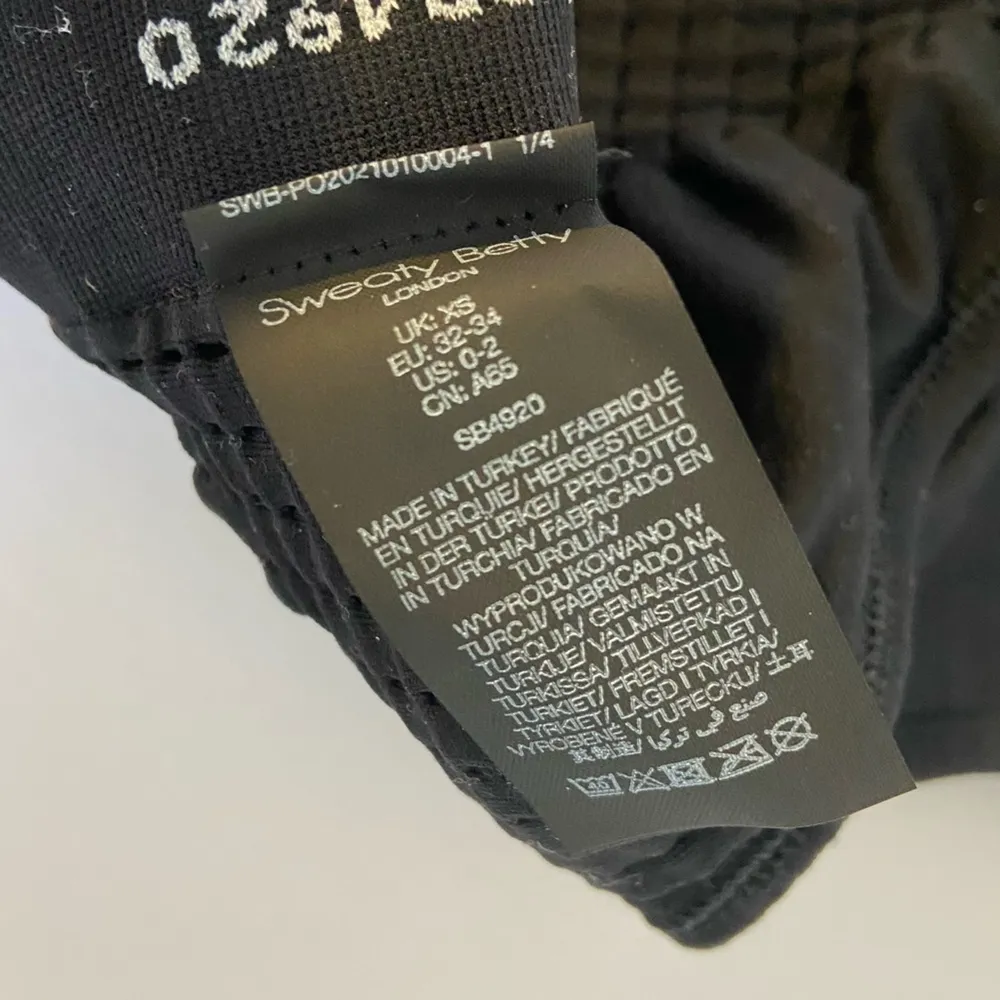 NWOT Sweaty Betty Black Stamina Sports Bra - Image 6