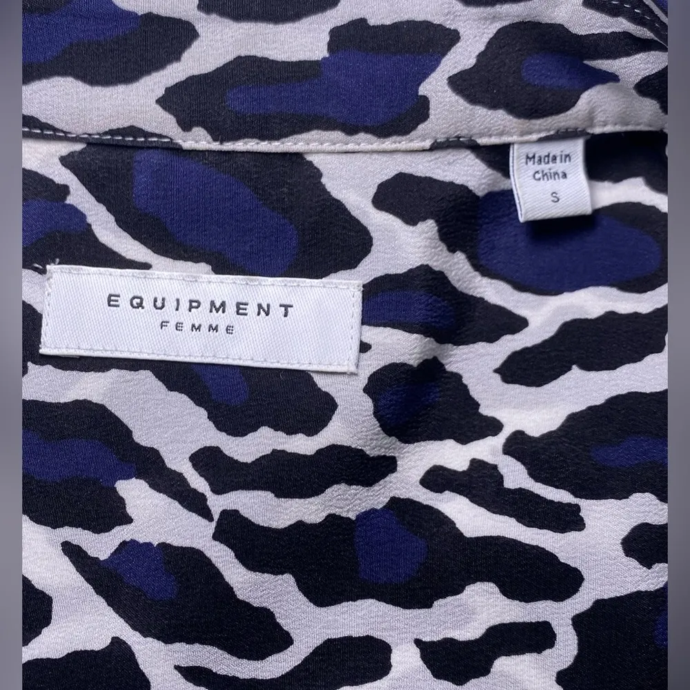 EQUIPMENT FEMME COLLARLESS Mandarin Collar Button Down Blouse SILK - Image 9