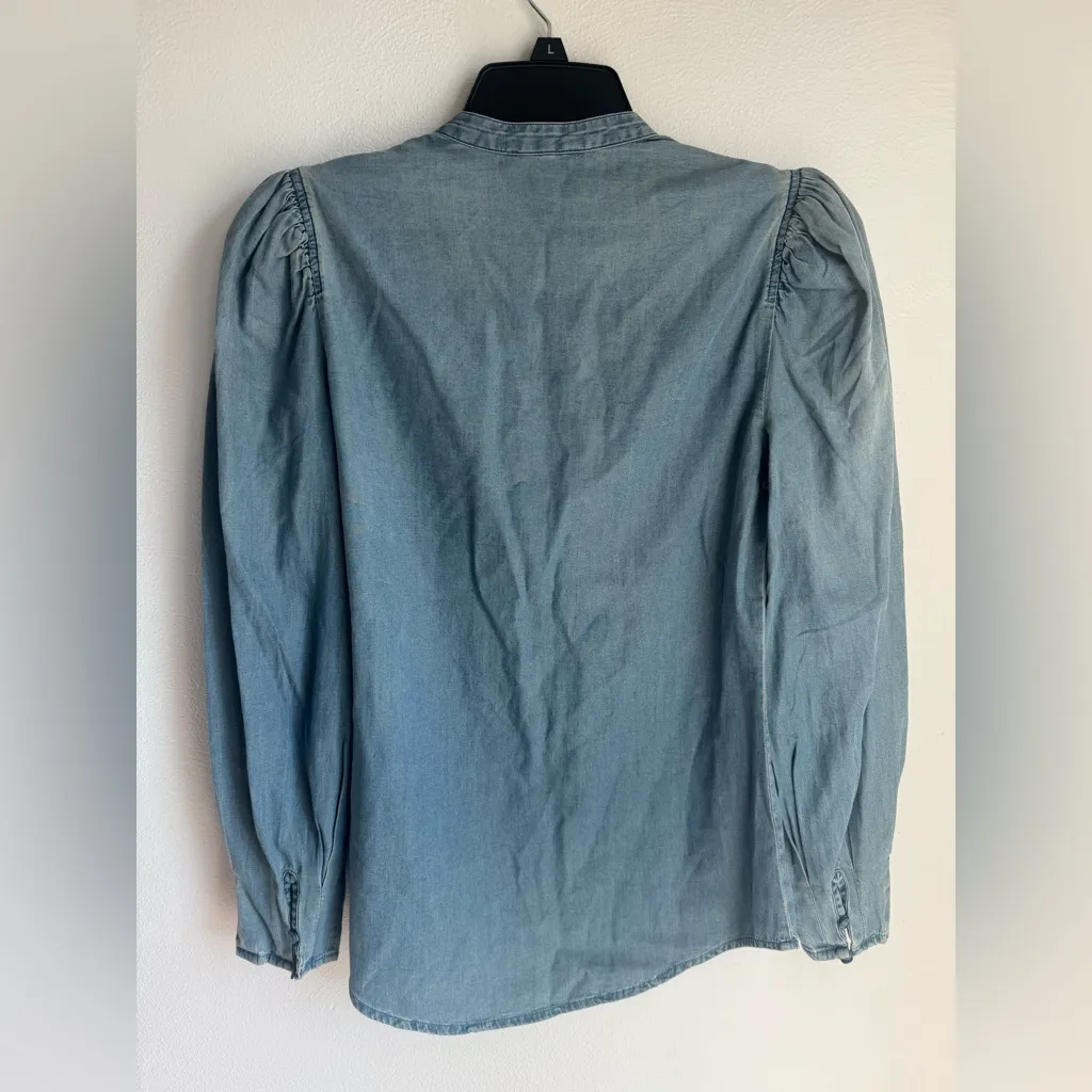 NWT Express Portofino Women's Light Blue Denim Blouse Top Puff Sleeves - Image 3