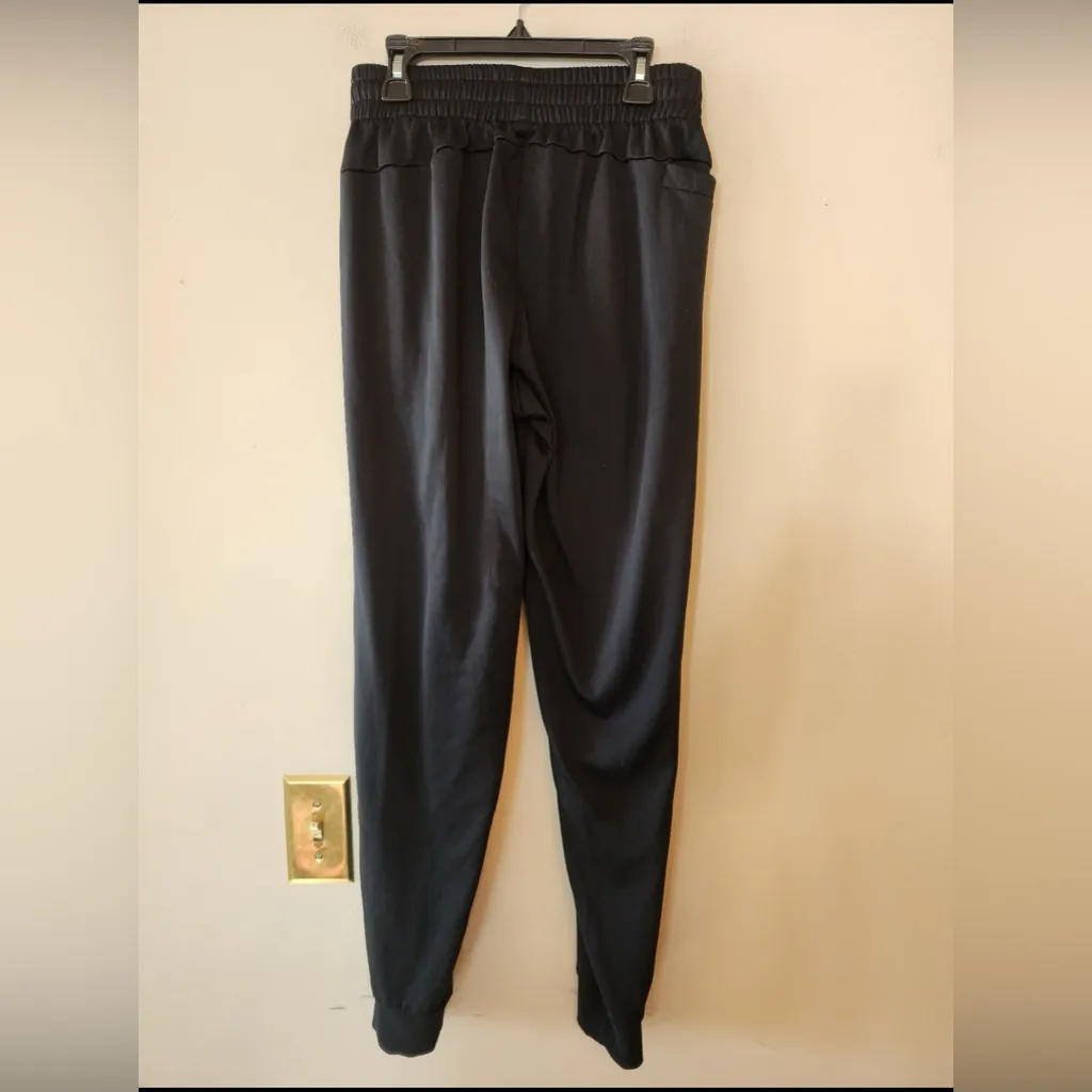 Under Armour black athletic pants size womens small - Image 3
