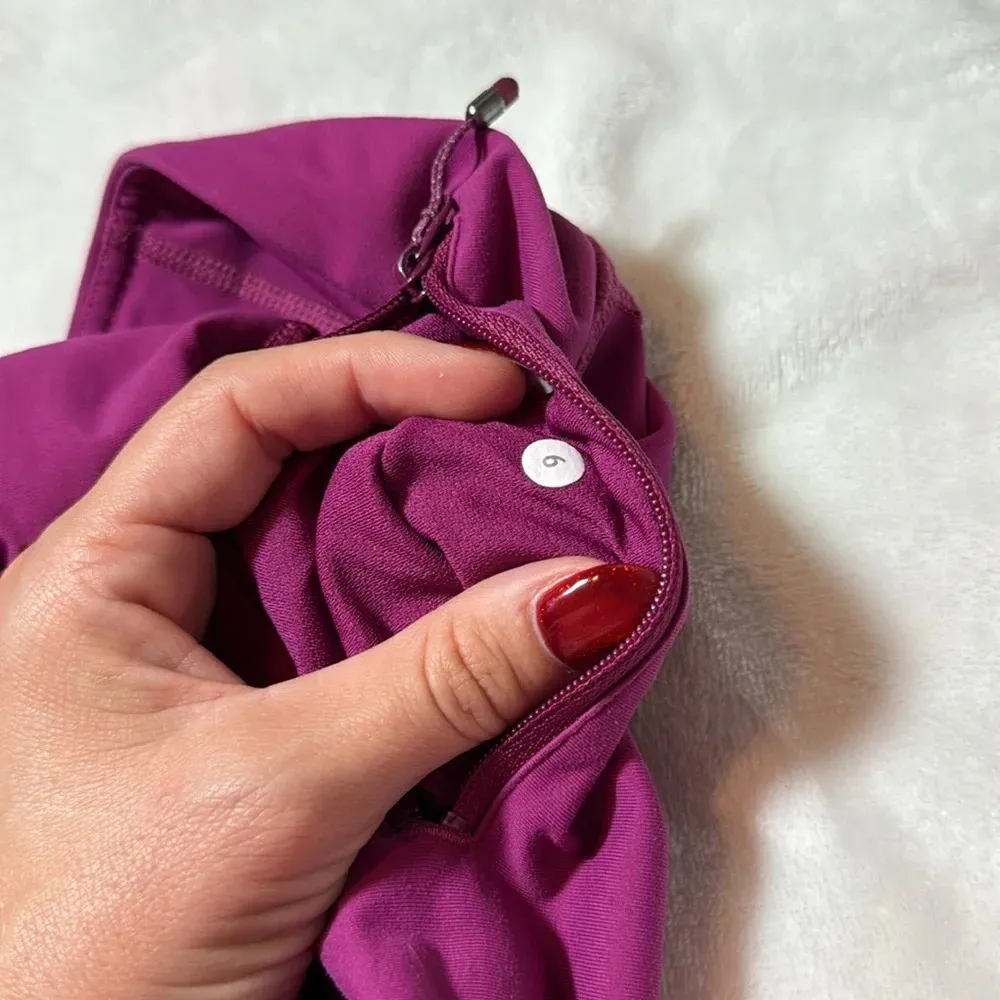 Lululemon Pace rival crop size 6 - Image 5