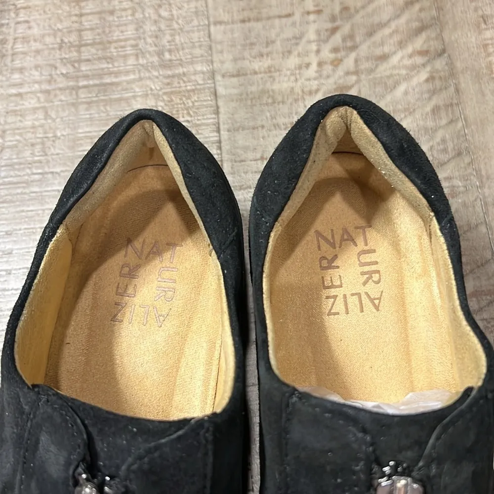 Naturalizer  women’s suede shoes - Image 3