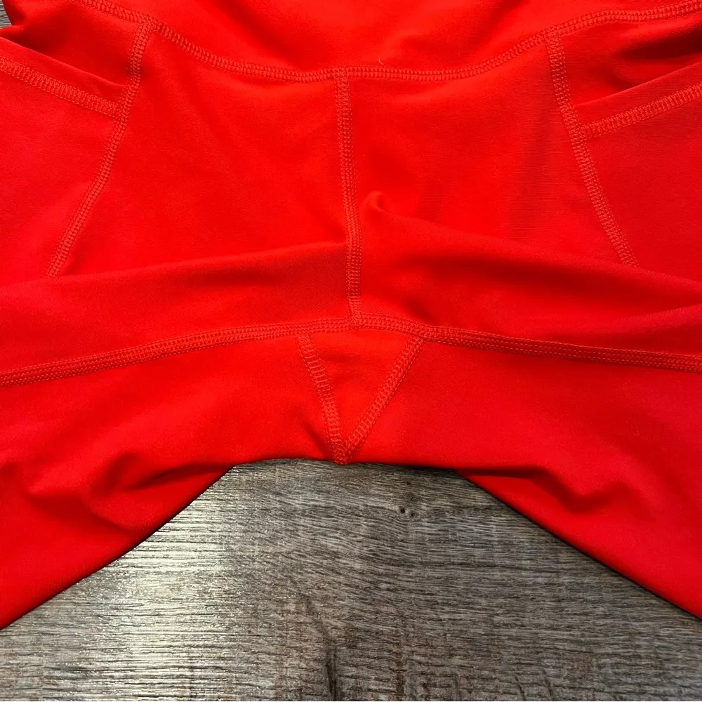 NWOT Old Navy Active Bright Red Powersoft High Rise Biker Shorts Size XS - Image 2