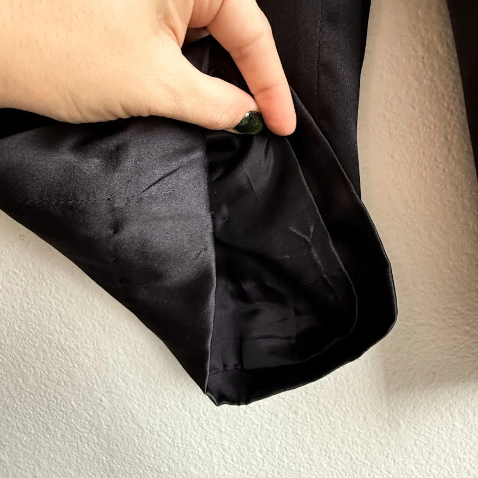 Vintage 1985 Jeanette for St. Martin 100% Silk Pleated Pants in Black size L Size L - Image 7