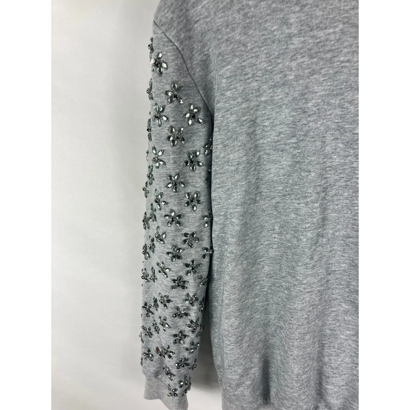 Alythea Beaded Embellished Sleeve Grey Sweater Size Small - Image 2